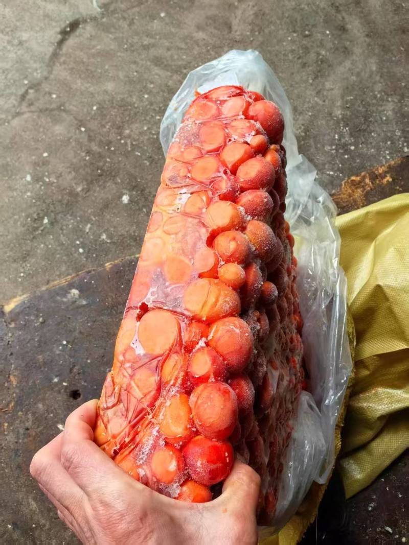 红心鸭蛋黄带蛋渣，2吨左右