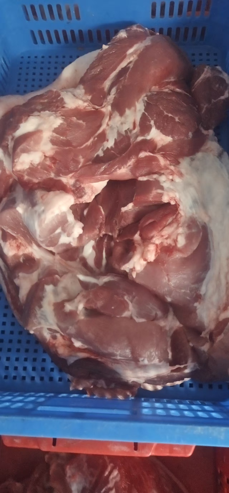 两吨冷鲜肉，前腿肉后腿肉，五花肉