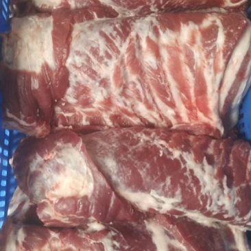 两吨冷鲜肉，前腿肉后腿肉，五花肉