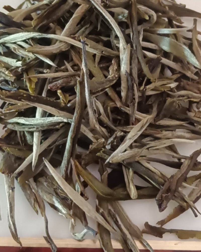 普洱散茶，白茶，苦茶，大叶，紫娟，晒红