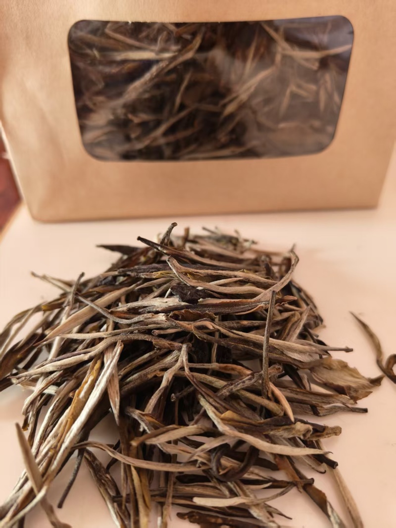 普洱散茶，白茶，苦茶，大叶，紫娟，晒红