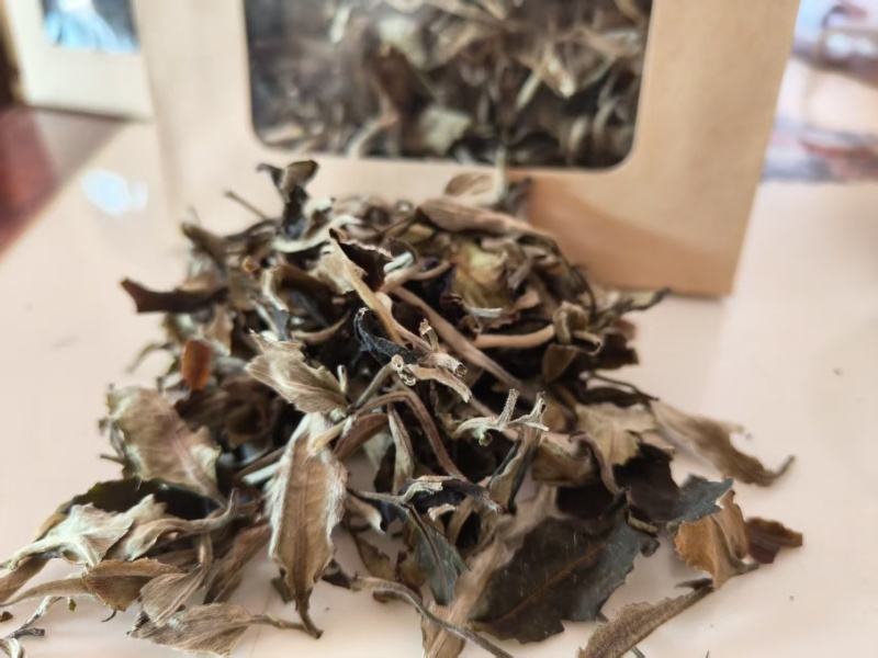 普洱散茶，白茶，苦茶，大叶，紫娟，晒红