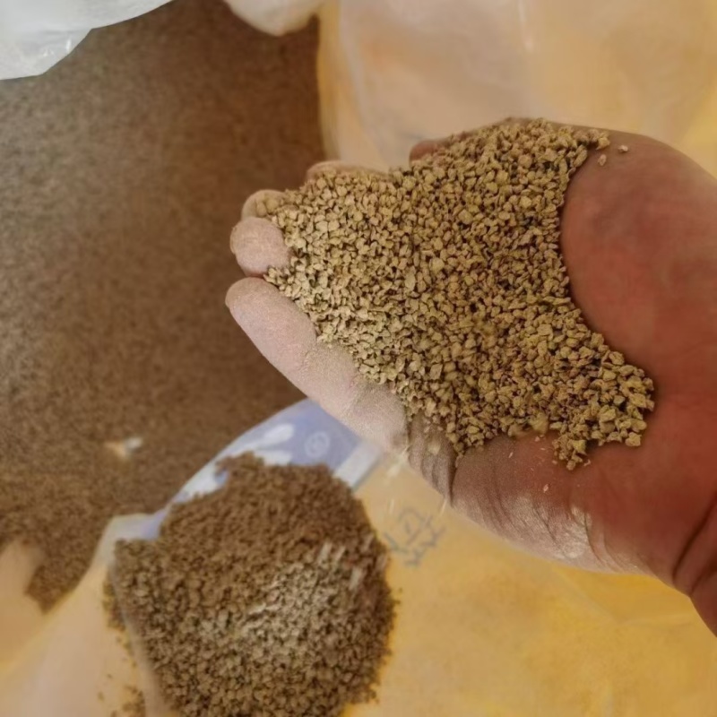 鸡鸭鹅专用颗粒料蛋白16个豆粕玉米面膨化大豆维生素