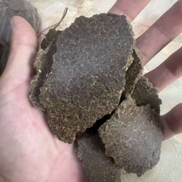 花生饼肥用于农业底肥可发酵水肥改良土壤瓜果蔬菜香甜可