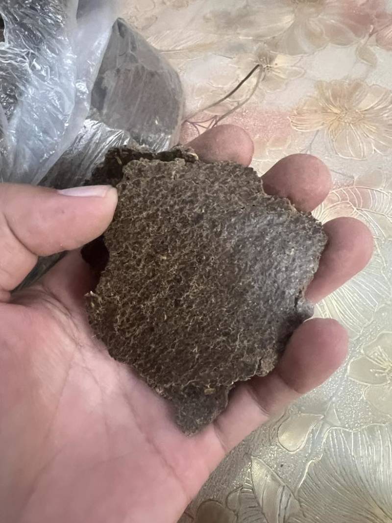 花生饼肥用于农业底肥可发酵水肥改良土壤瓜果蔬菜香甜可