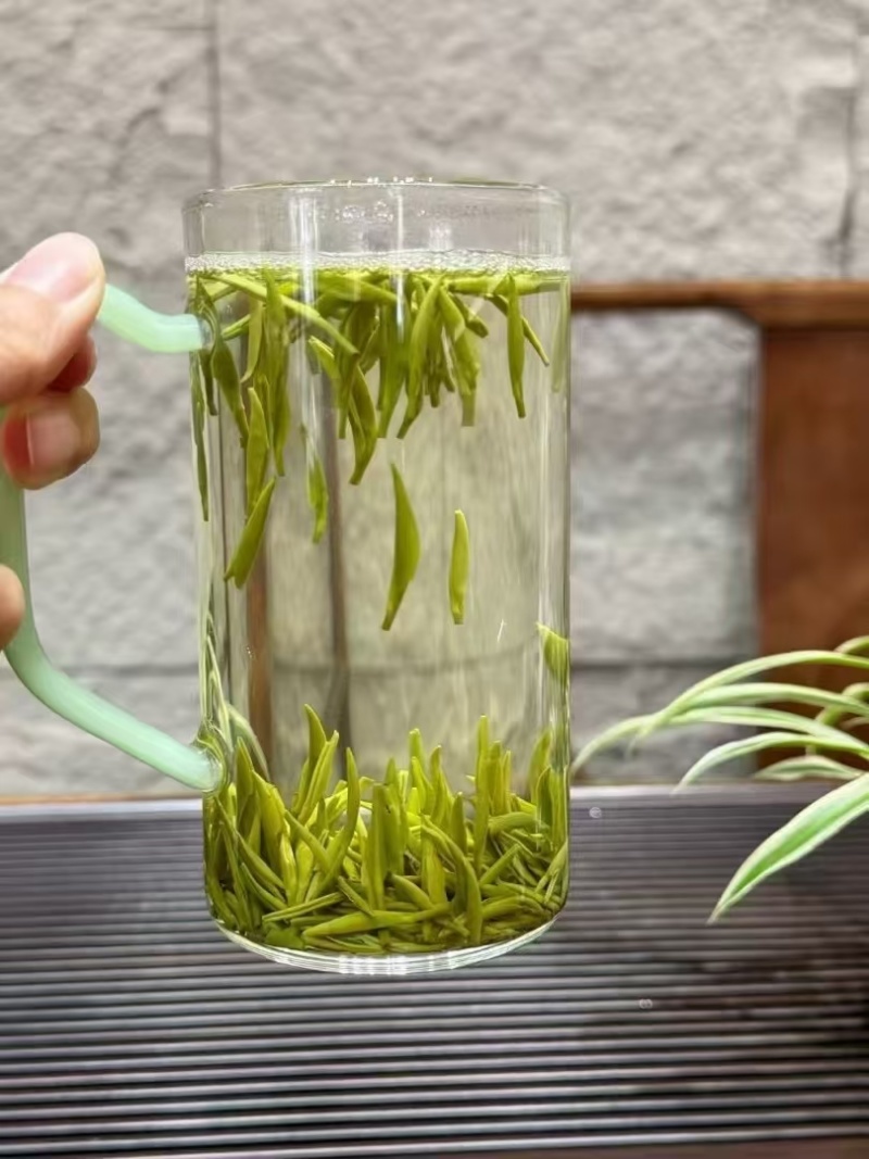 一斤也是批发价，欢迎同行来厂里考察。
