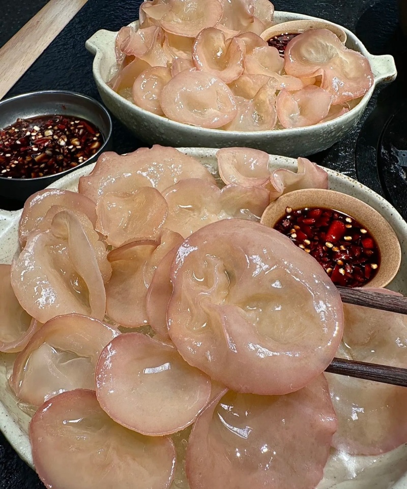 粉木耳干货～一手货源价格便宜，质量有保障，专业做批发