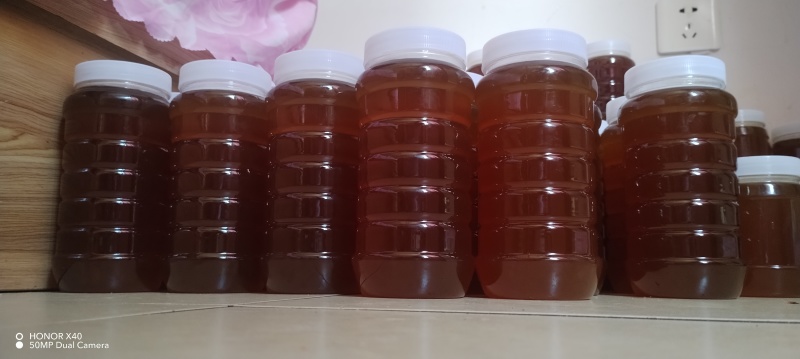 云南正宗，百花蜜纯野生的土蜂蜜