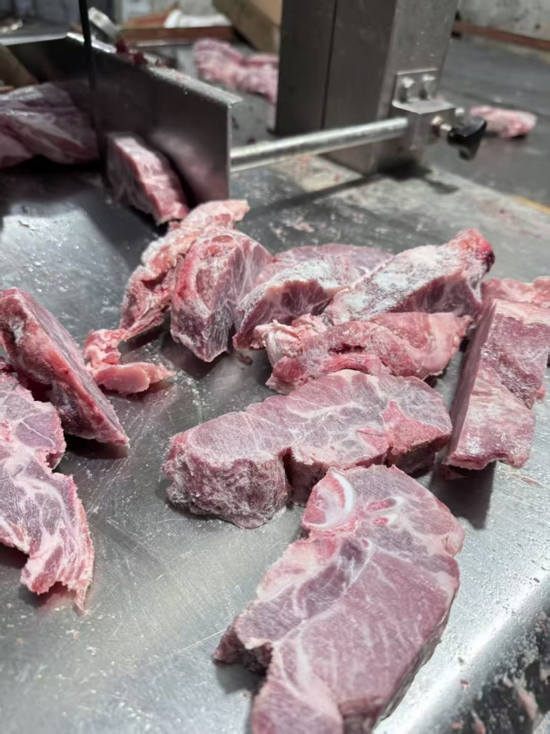 满肉猪颈骨，带肉多达50%