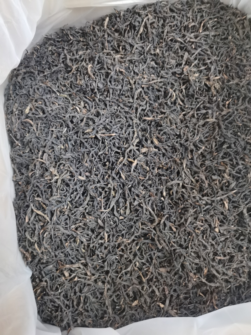 潮州凤凰单丛茶，鸭屎香