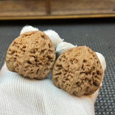 南疆石接受预定