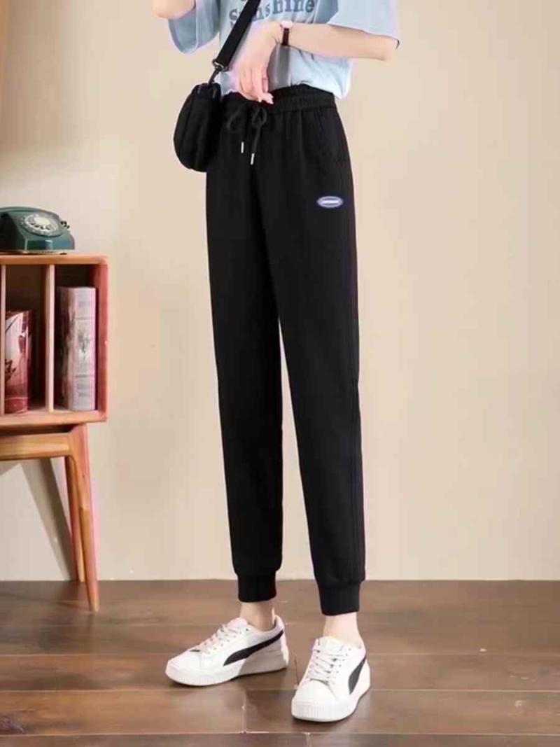 新到女士高档精品运动裤2500件，经典小标，刺绣标12
