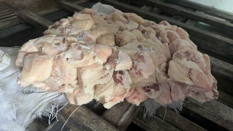 炼油鸭尾