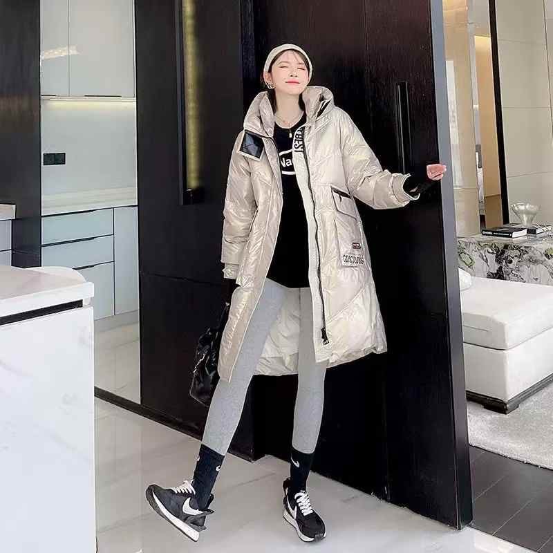 女士高档白鸭绒羽绒服100件左右，独立包装，质量**好59元