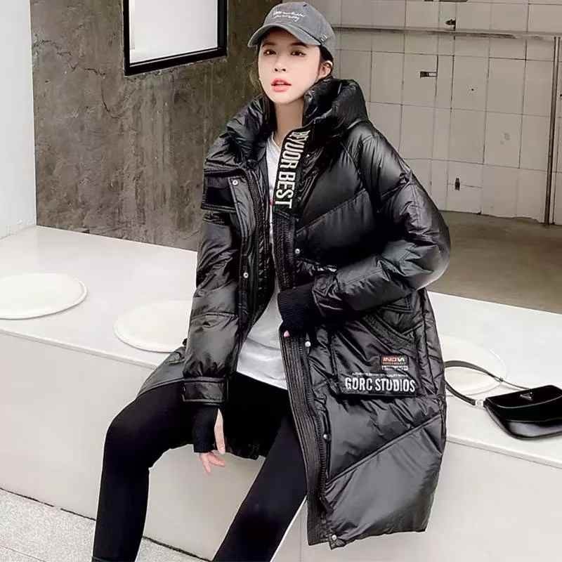 女士高档白鸭绒羽绒服100件左右，独立包装，质量**好59元