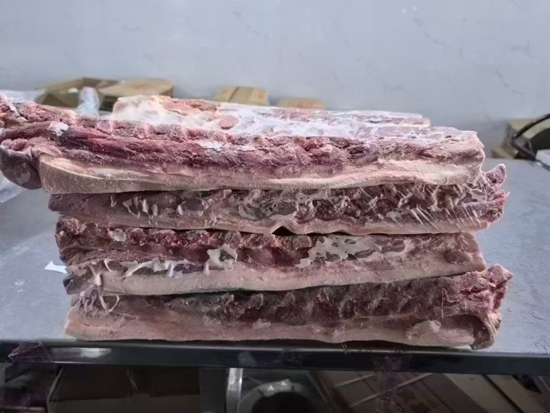 母猪带肋中方现货16吨