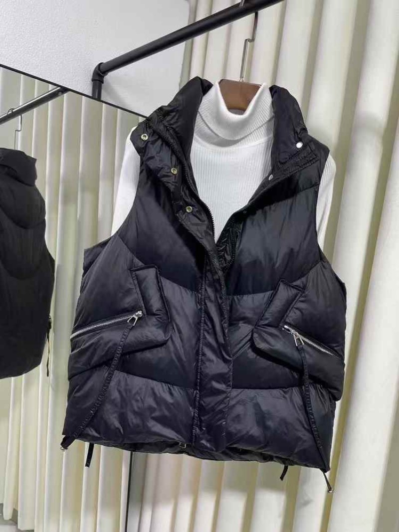 高档女士精品羽绒棉马甲100件左右质量**好，有45个款19