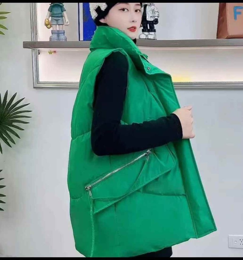 高档女士精品羽绒棉马甲100件左右质量**好，有45个款19