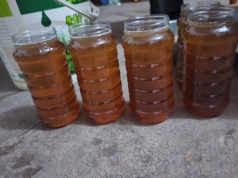 ***，货真价实的中蜂土蜂蜜。
