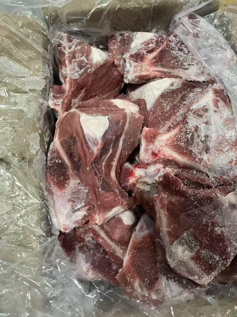 肥猪带肉扇骨，三个月以内生产的新货，10公斤16-20，带肉