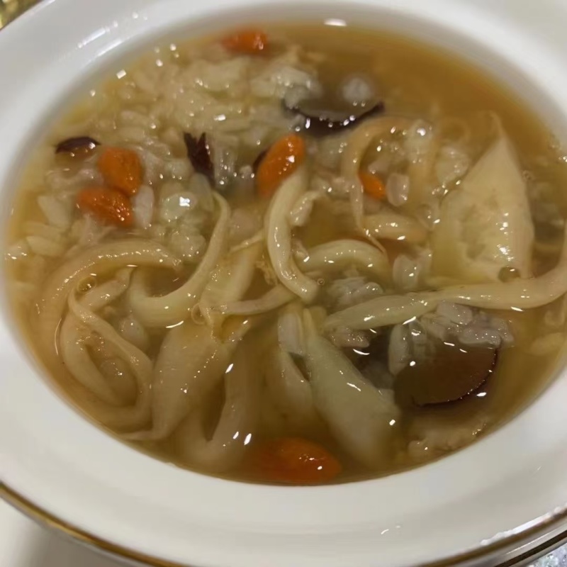 【野生小鳗鱼胶】野生小鳗鱼胶，也称龙须胶，胶质好，口感