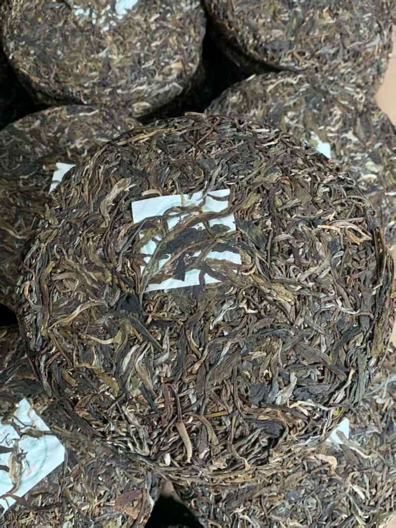 普洱茶，2024年百花潭纯料头春头采，80箱。一箱42饼