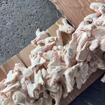105鸭翅根，现货70吨