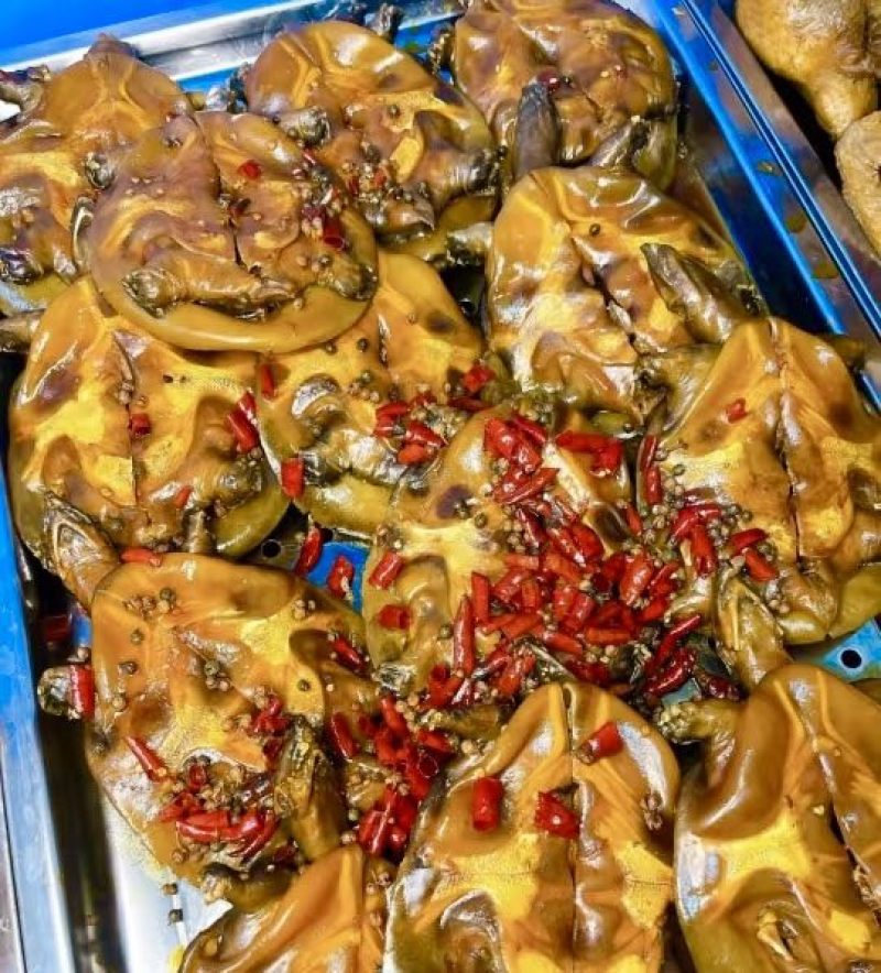 麻辣卤甲鱼，麻辣鲜香，裙边Q弹软糯