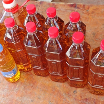 广西桂林荔浦纯正山榨茶油