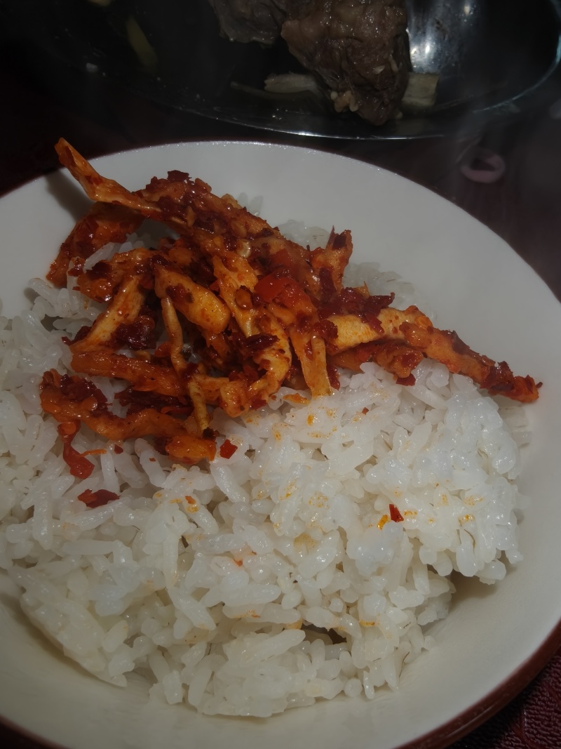 湖南特产香辣脆萝卜丁，萝卜条