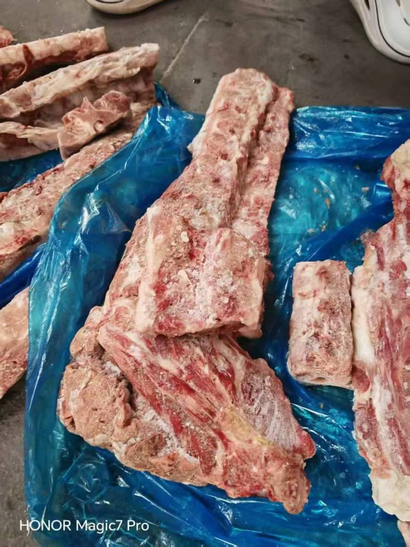 母猪带肉脊骨，7吨