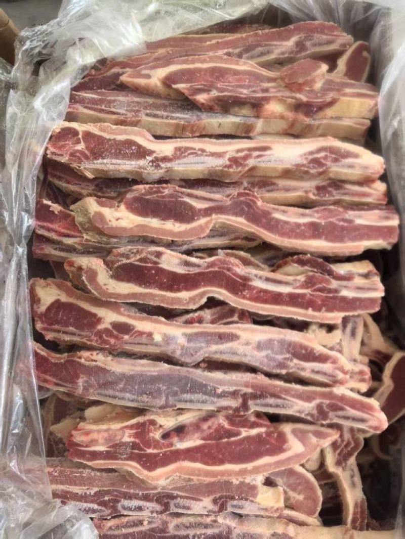满肉牛肋排