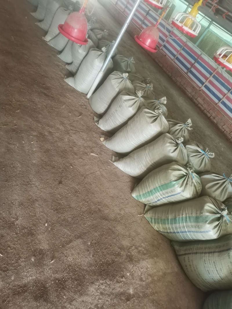 稻壳鸡粪，纯鸡粪，羊粪，兔粪