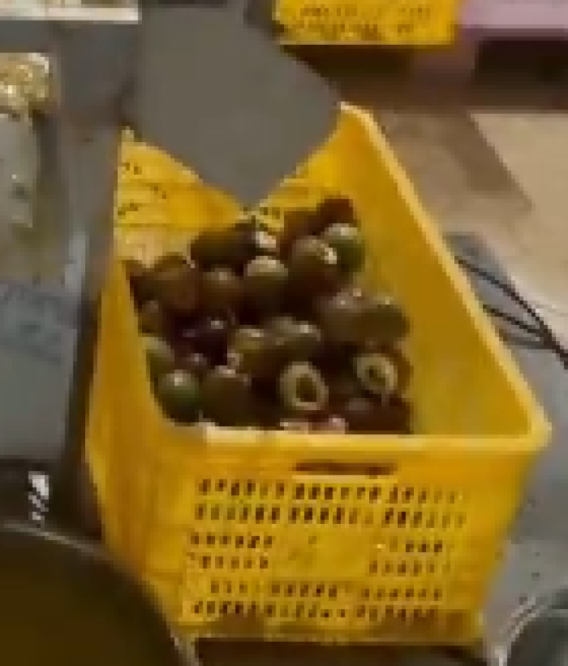 百香果果皮，每天有一百吨左右