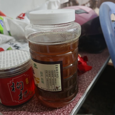 农家百花蜂蜜还剩400斤左右的量