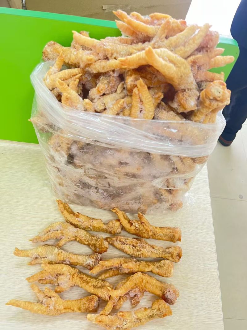 炸鸡爪，有没有激起你的味蕾😛2、3好友，搭配个凉菜、小酒！