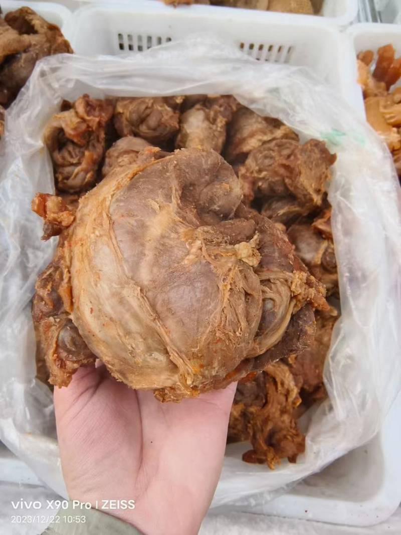 各种牛肉，牛腱子，牛后，大米龙，牛条子，牛腩，各种牛副都有