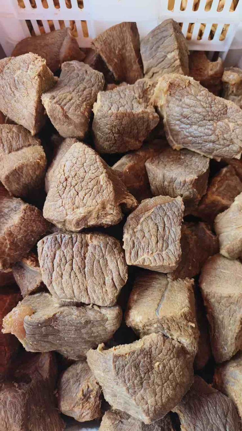 各种牛肉，牛腱子，牛后，大米龙，牛条子，牛腩，各种牛副都有
