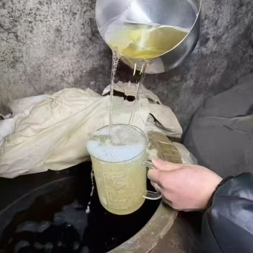 茅台镇酱香白酒