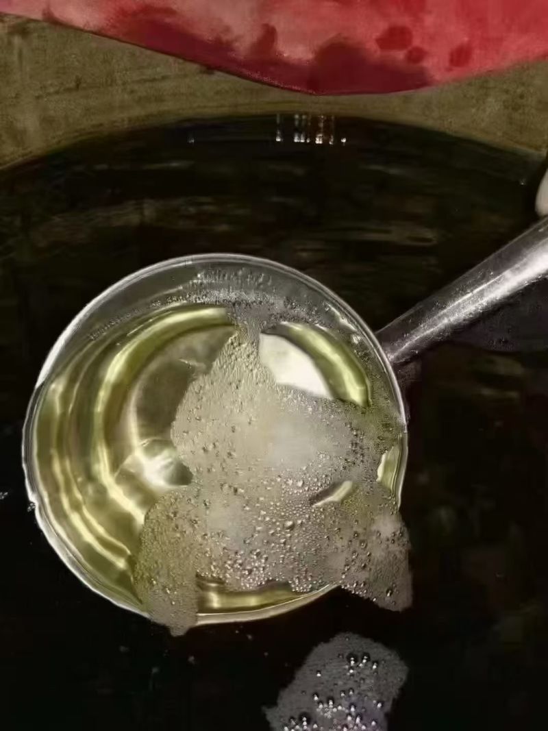 茅台镇酱香白酒