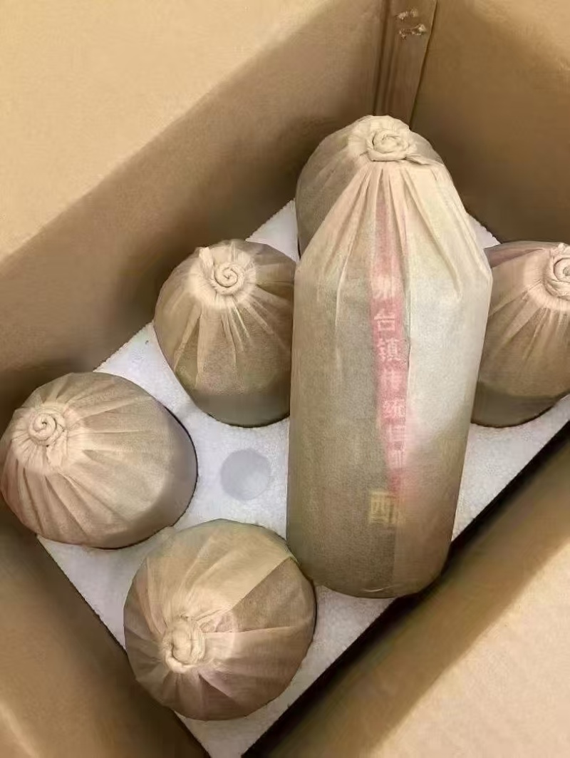 茅台镇酱香白酒
