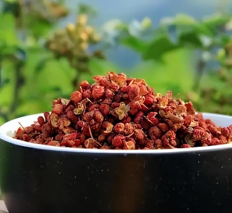 武都区特产花椒，嗮干新上市干鲜花椒，质量和品味特殊麻辣