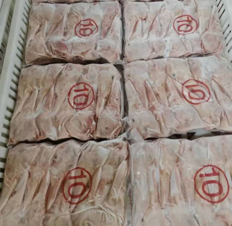 鸭头10头，便宜出，冷冻批发证件齐全价格优惠