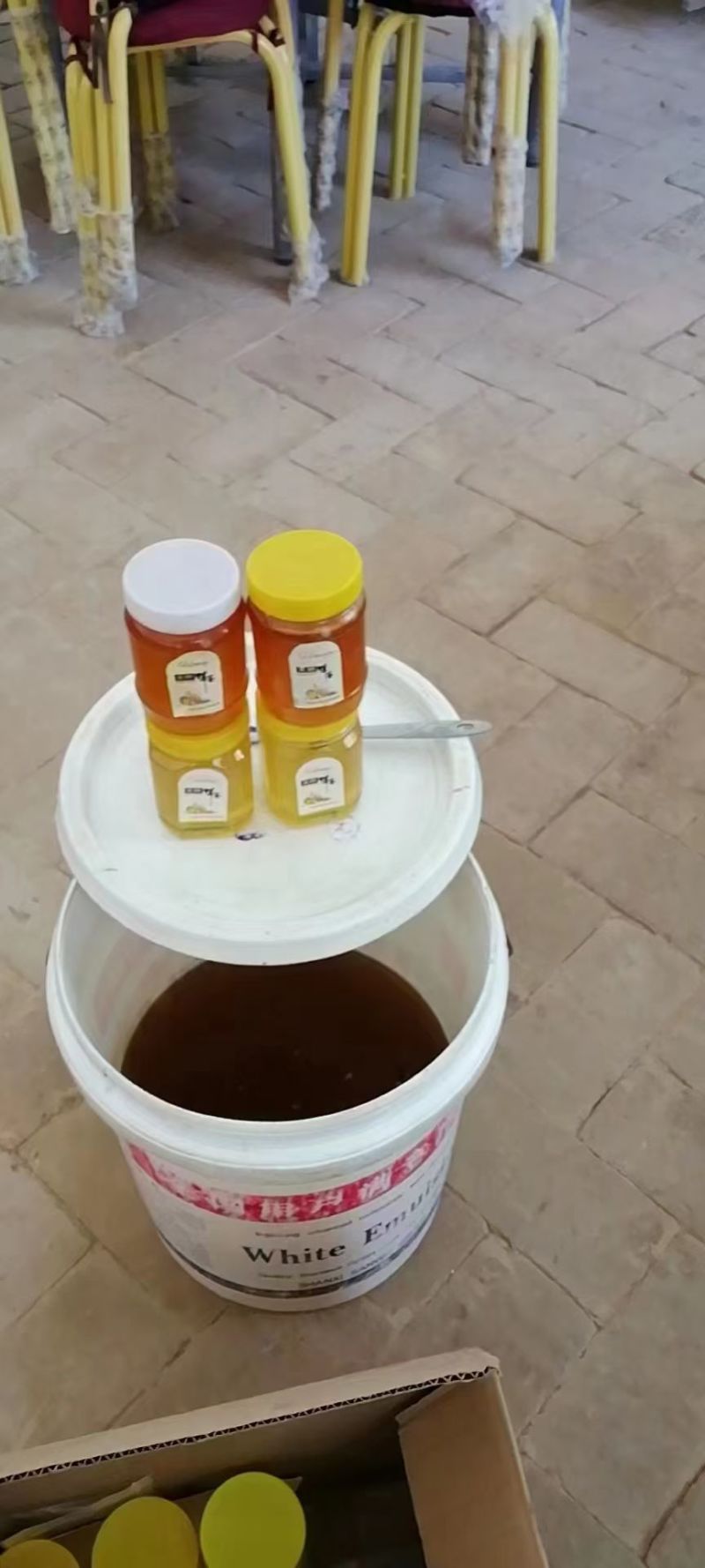 甘肃省庆阳市农家土蜂蜜
