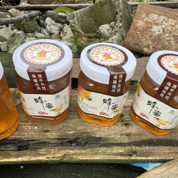 🍯蜂蜜，自然的甜蜜，生活的调味剂。
