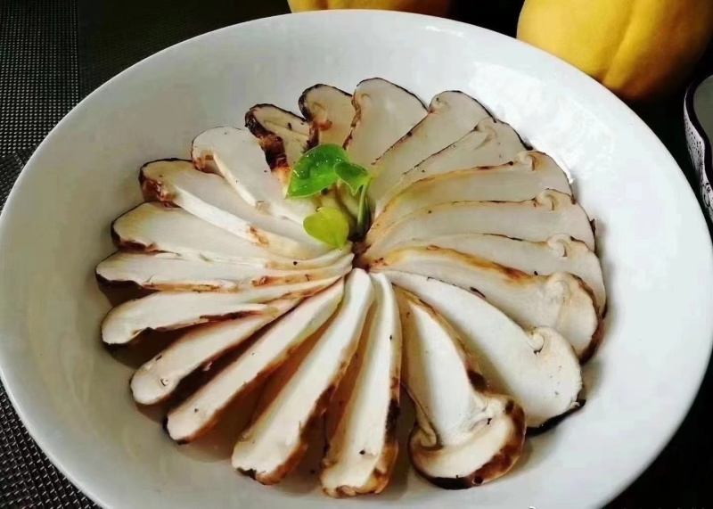 中国松茸之乡雅江松茸
