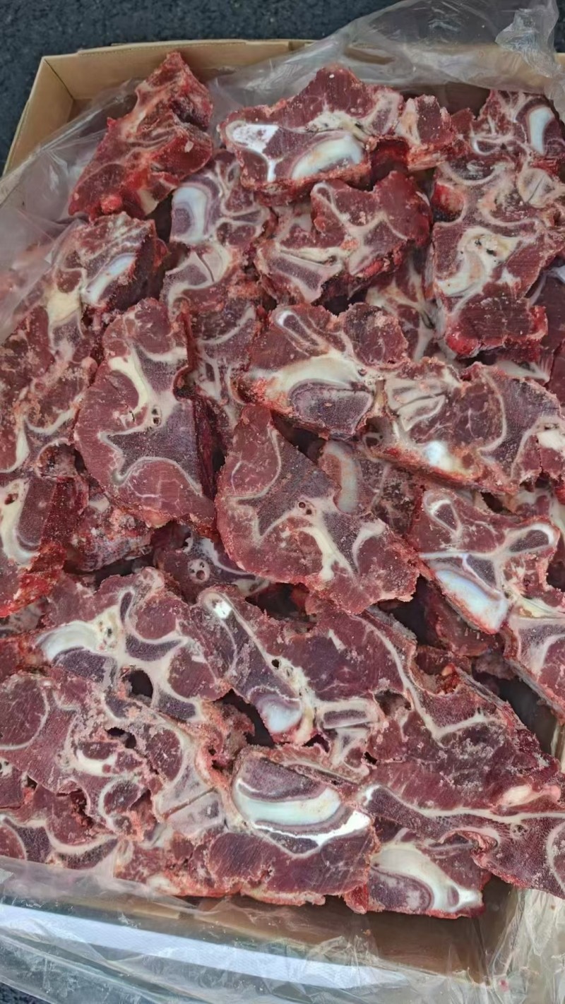 多肉牛脖骨