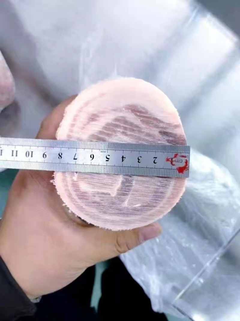 五花肉卷:去皮五花肉卷