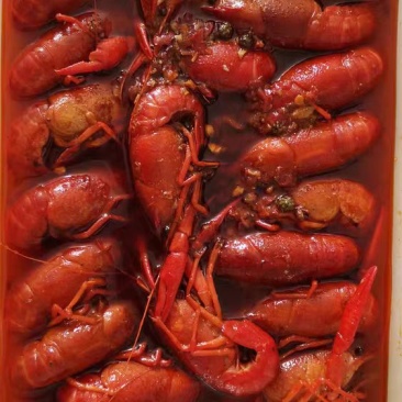 新鲜麻辣小龙虾