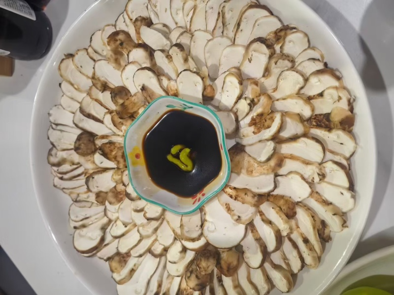 小金野生新鲜松茸